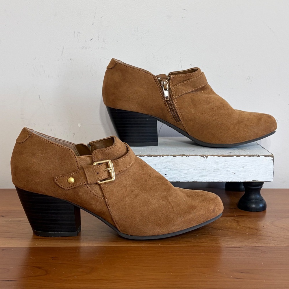 American Eagle Womens Cognac Faux Suede Buckle Ankle Booties Block Heel Size 7